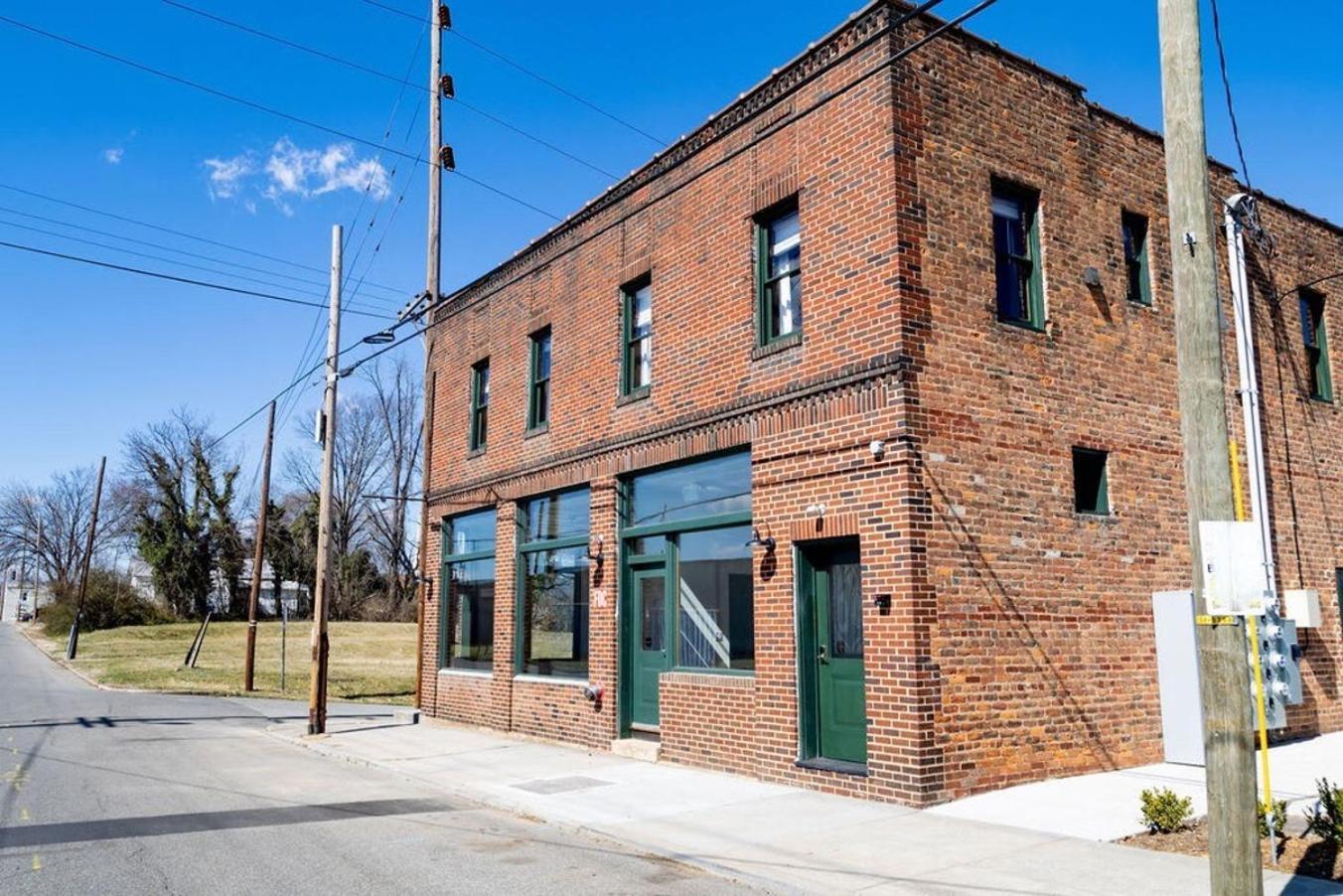 Luxury Multi-Unit Historic Building Near Downtown Appartement Roanoke Buitenkant foto