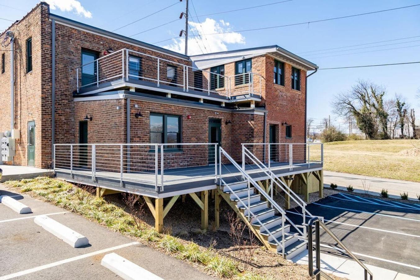 Luxury Multi-Unit Historic Building Near Downtown Appartement Roanoke Buitenkant foto