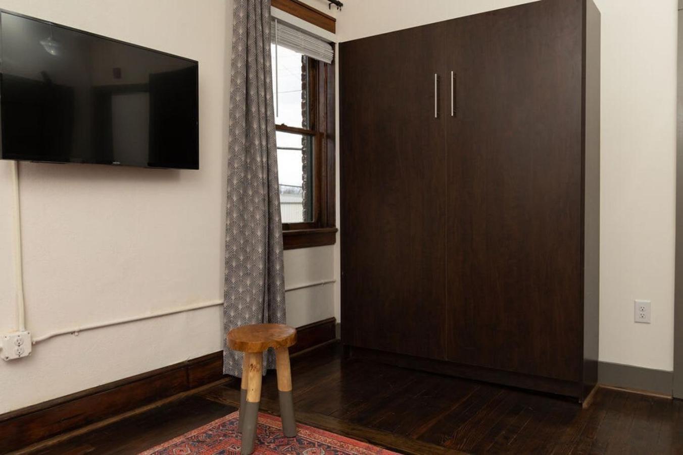 Luxury Multi-Unit Historic Building Near Downtown Appartement Roanoke Buitenkant foto